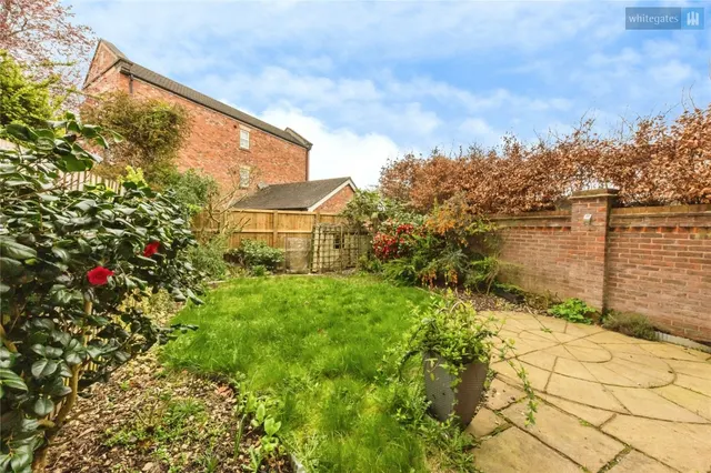 Deane Court, Stapeley, CW5, photo 2