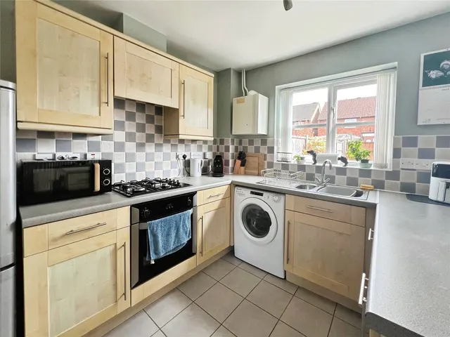 Montgomery Road, Whitnash, CV31, photo 3