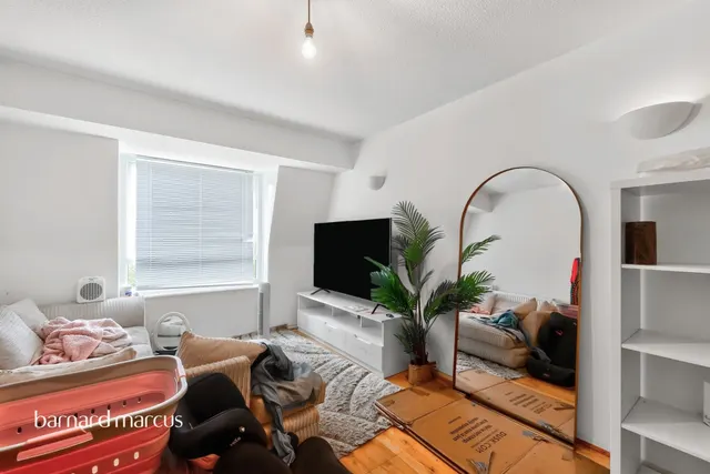Howard Road, London, SE25, photo 3