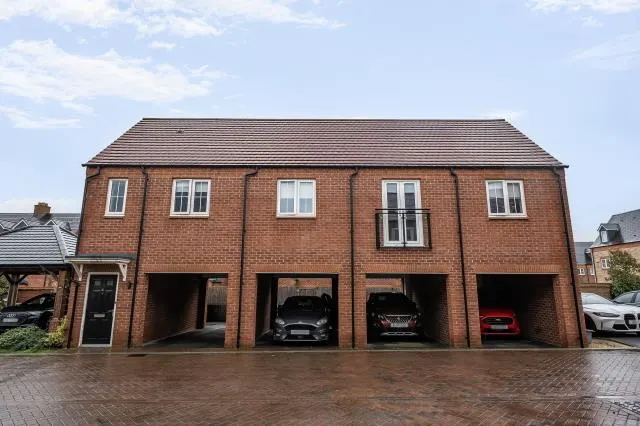 Grafton Road, Bicester, OX26, photo 1
