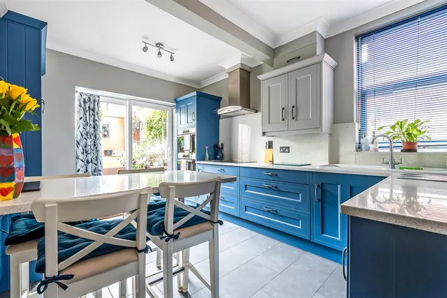 Hart Road, Dorking, RH4, photo 2
