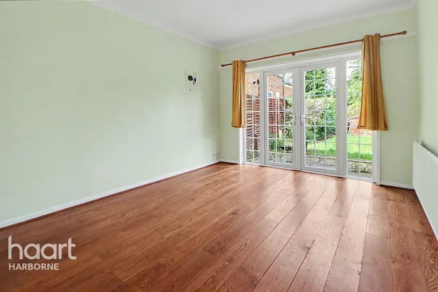 Warwick Road, Solihull, B91, photo 3