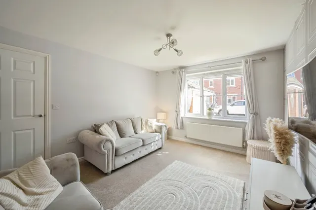 Regency Road, Wath-Upon-Dearne, S63, photo 2
