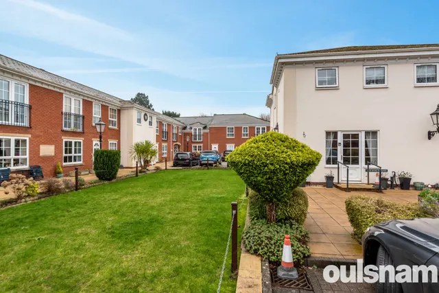 Photo 2 — Maryland Drive, Northfield, Birmingham, B31 2AT
