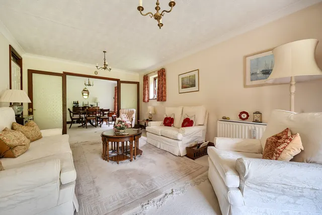 Gerrards Cross, Buckinghamshire, photo 2
