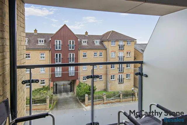 Pegs Lane, Hertford, SG13, photo 2
