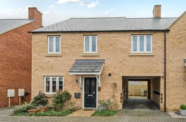 Aintree Way, Bicester, OX26, photo 1