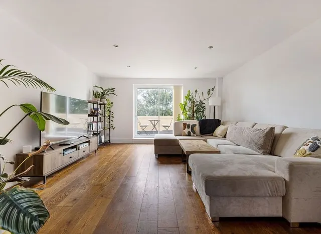 Photo 2 — Hamilton Terrace, St John's Wood, NW8