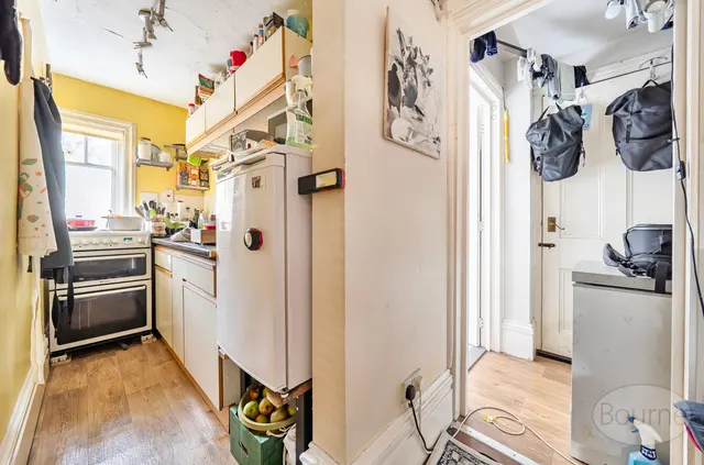 Busbridge Lane, Godalming, GU7, photo 3