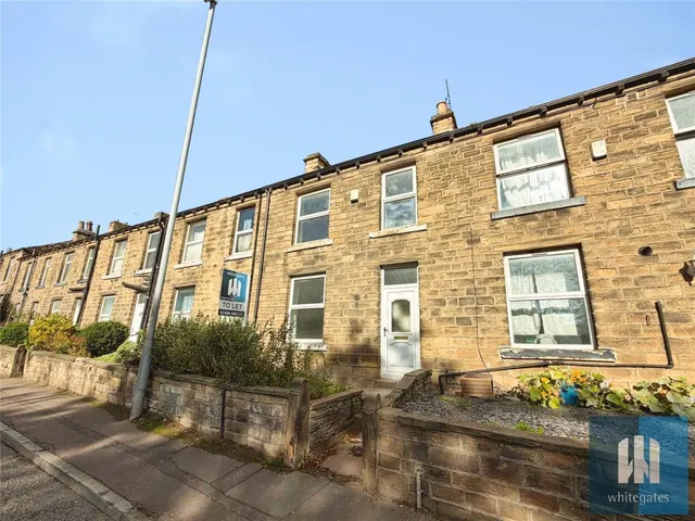 Leeds Road, Bradley, HD2, photo 1