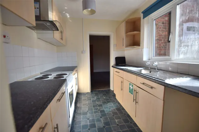 Photo 3 — Swan Road, Gloucester, GL1 3BJ