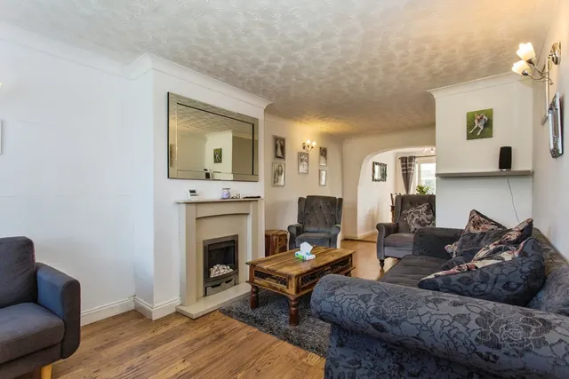 Photo 2 — Pear Tree Crescent, Walton-le-Dale, Preston, Lancashire, PR5