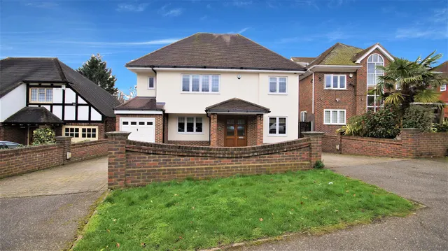 Photo 3 — Chester Road, Chigwell