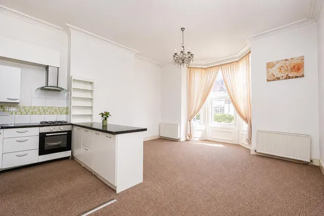 Pevensey Road, St Leonards-On-Sea, photo 2