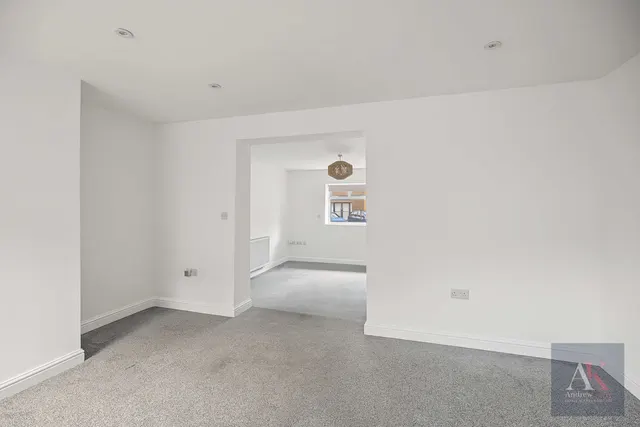 Featherstall Road, Littleborough, OL15, photo 2