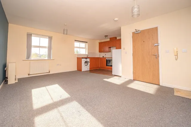 Bellway Close, Kettering, NN16, photo 2