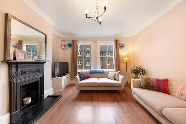 Tabard Street, London, SE1, photo 1
