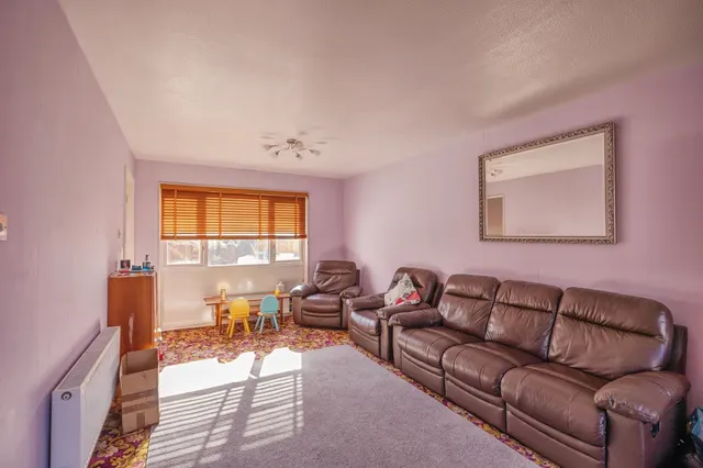 Curlew Gardens, Waterlooville, PO8, photo 2
