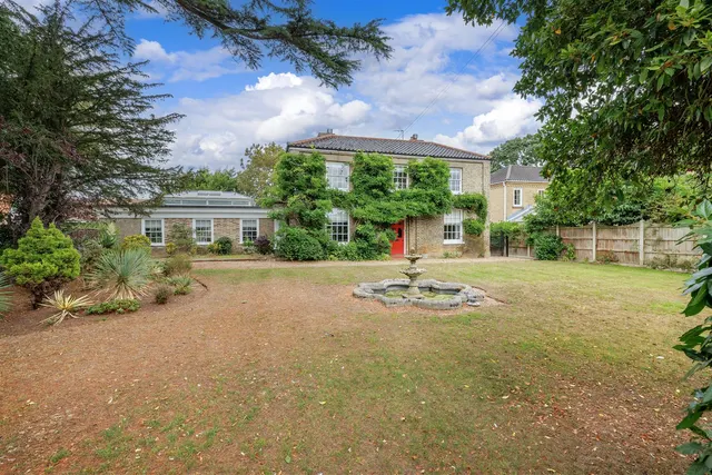 Grove Road, Beccles, NR34, photo 1