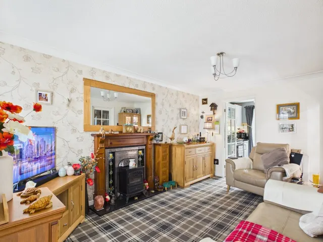 Gleneagles Drive, Stafford, ST16, photo 2