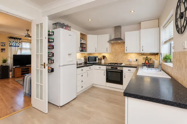 Pitfield Close, Fenstanton, PE28, photo 2