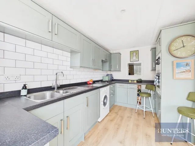 Larkham Close, Matson, GL4, photo 3