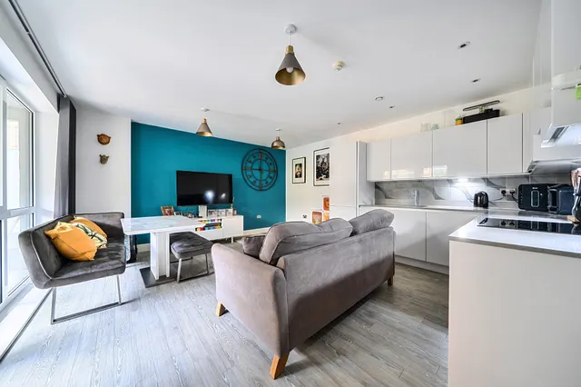 Isleworth, TW7, photo 2