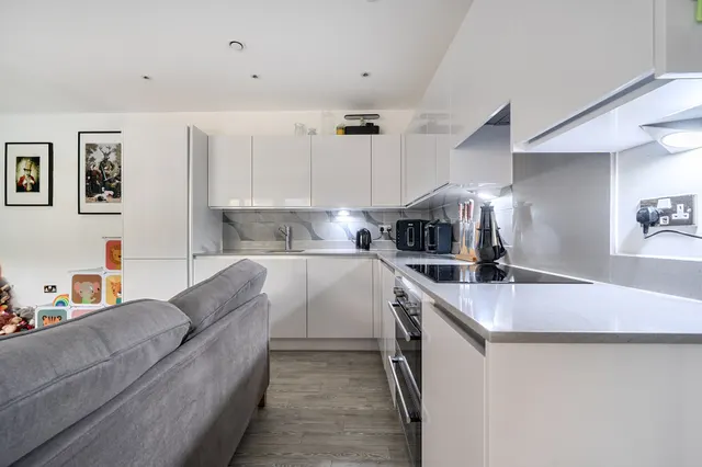 Isleworth, TW7, photo 3