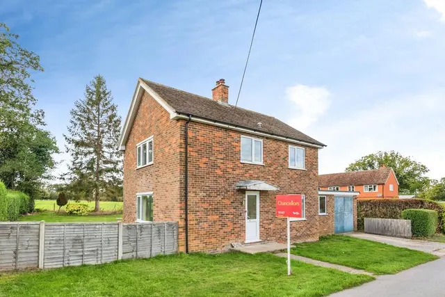 Hatt Common, East Woodhay, RG20, photo 1