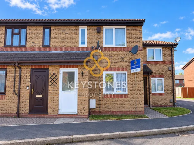 Aldington Close, Dagenham, RM8, photo 1