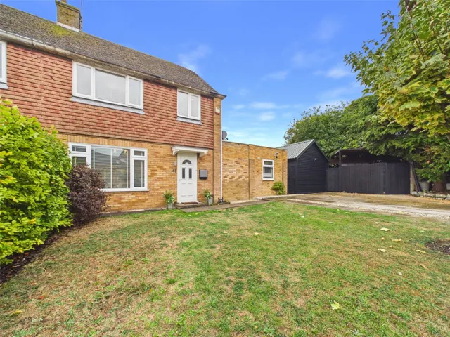 The Avenue, Chinnor, OX39, photo 3