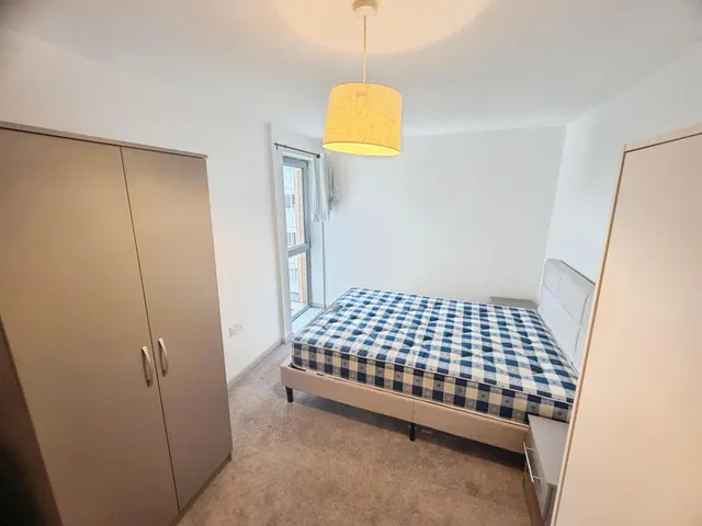 Elmira Way, Salford, M5, photo 1