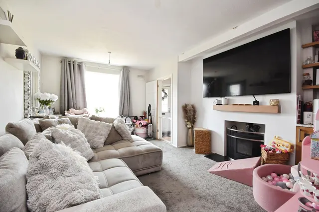 Photo 3 — Temple Lane, Silver End, Witham, Essex, CM8