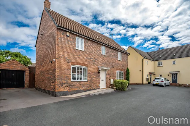 Garrick Road, Bromsgrove, Worcestershire, B60 2TH, photo 1
