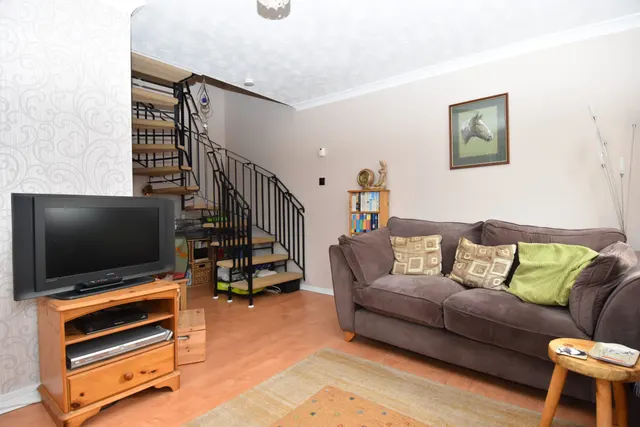 Photo 2 — Henley Drive, Droitwich, Worcestershire, WR9 7RX
