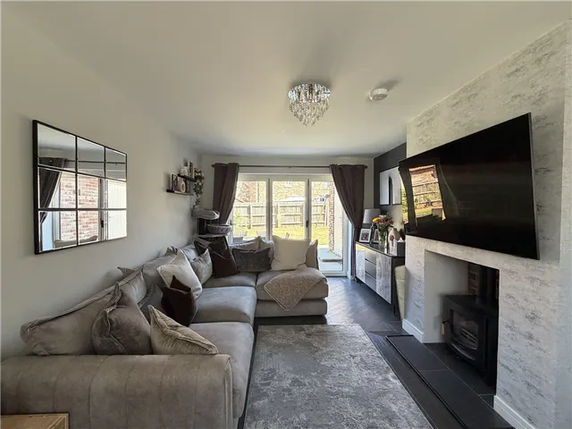 Lemuel Burt Way, West Winch, PE33, photo 3