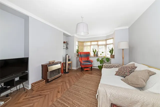 Covington Way, London, SW16, photo 2