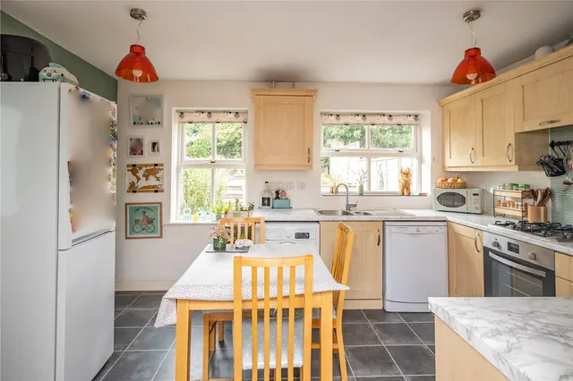 Photo 3 — Honeychurch Close, Redditch, Worcestershire, B98 7BZ
