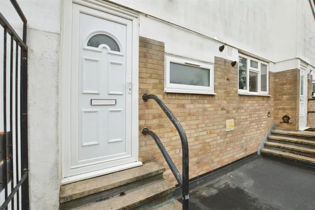 Photo 2 — Parkside, Cliffe Woods, Rochester