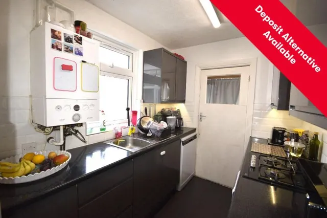 Dorset Road, Mitcham, CR4, photo 1