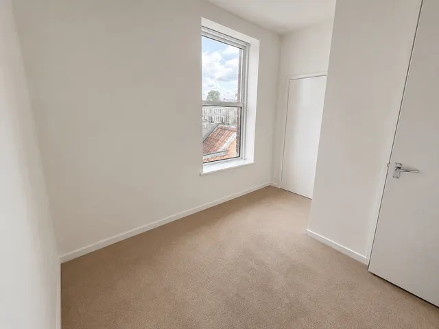 Regent Street, Kingswood, BS15, photo 3