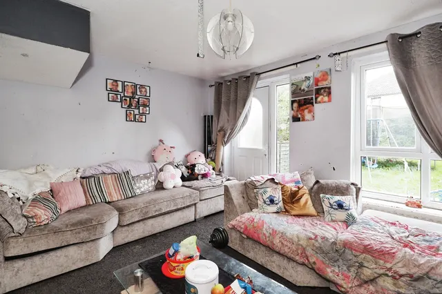 Chilwell Mews, Athersley North, S71, photo 3
