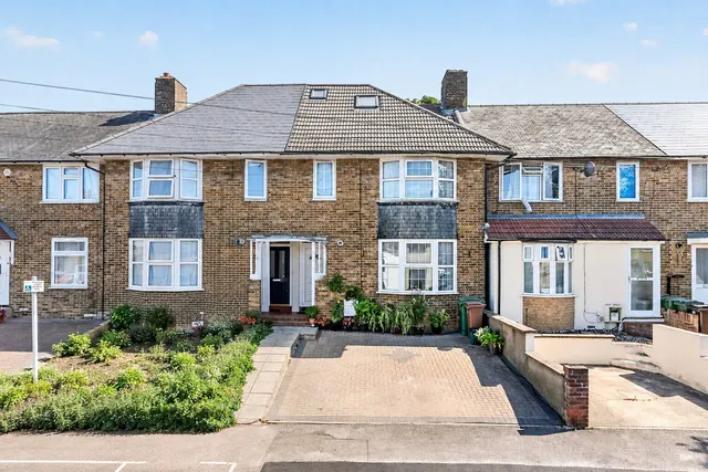 Garendon Road, Morden, photo 1
