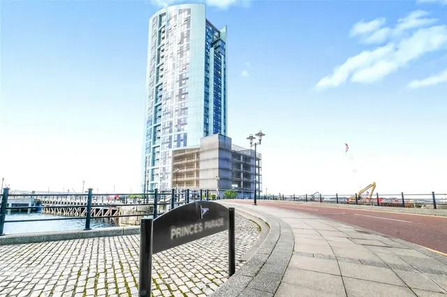Princes Parade, Liverpool, L3, photo 1