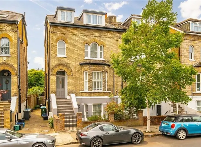 Stanley Road, Teddington, TW11, photo 1
