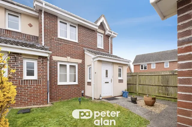 Cornpoppy Avenue, Monmouth, NP25, photo 1