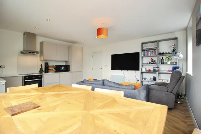 Photo 3 — Ellerby Road, West Yorkshire, LS9