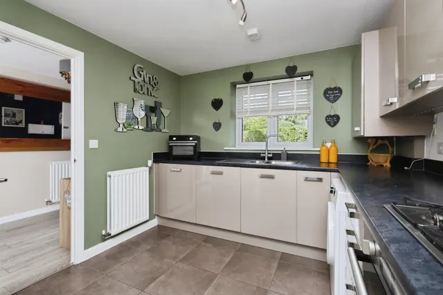 Goldfinch Lane, Hellingly, BN27, photo 3