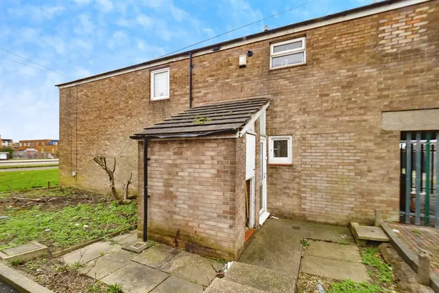 Axminster Close, Bransholme, Hull, photo 1