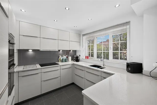 Photo 3 — Heyes Leigh Heyes Drive, Timperley, Cheshire WA15 6EY
